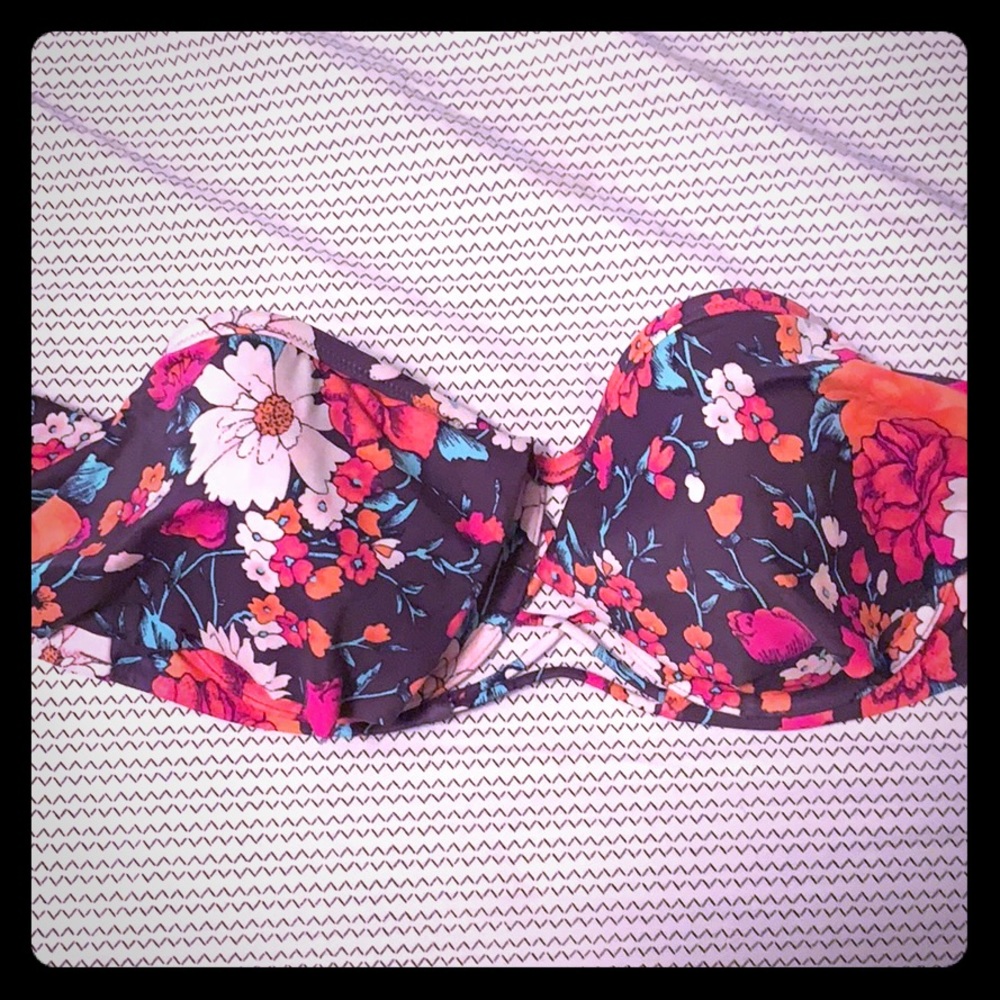 Bathing suit top